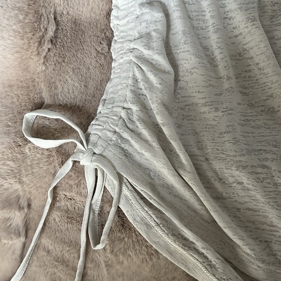 Side-Cinch Tank - Picture 8 of 10